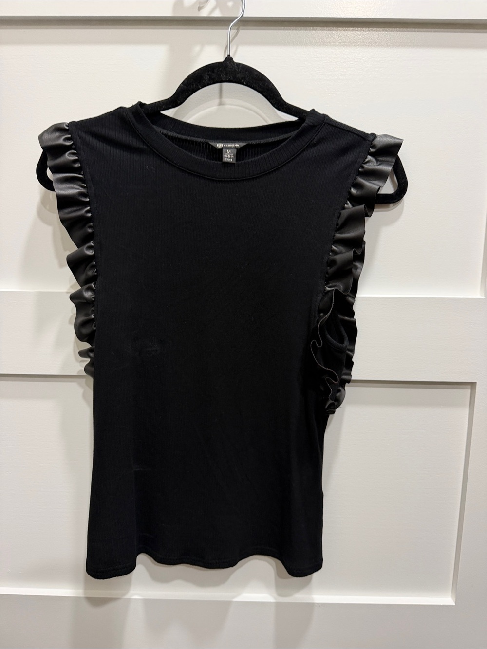 Versona Black Ruffle-Trim Sleeveless Knit Tank. Never worn.